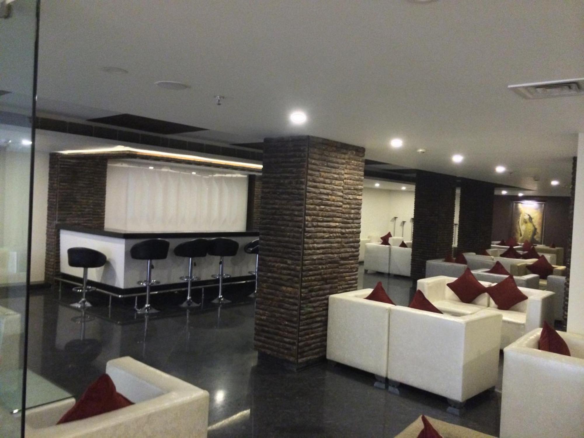 Golden Tulip Jaipur Hotel Exterior photo