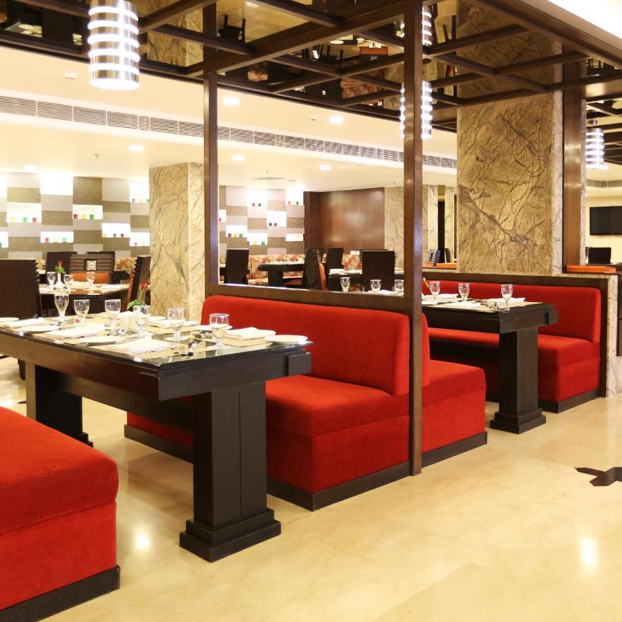 Golden Tulip Jaipur Hotel Exterior photo